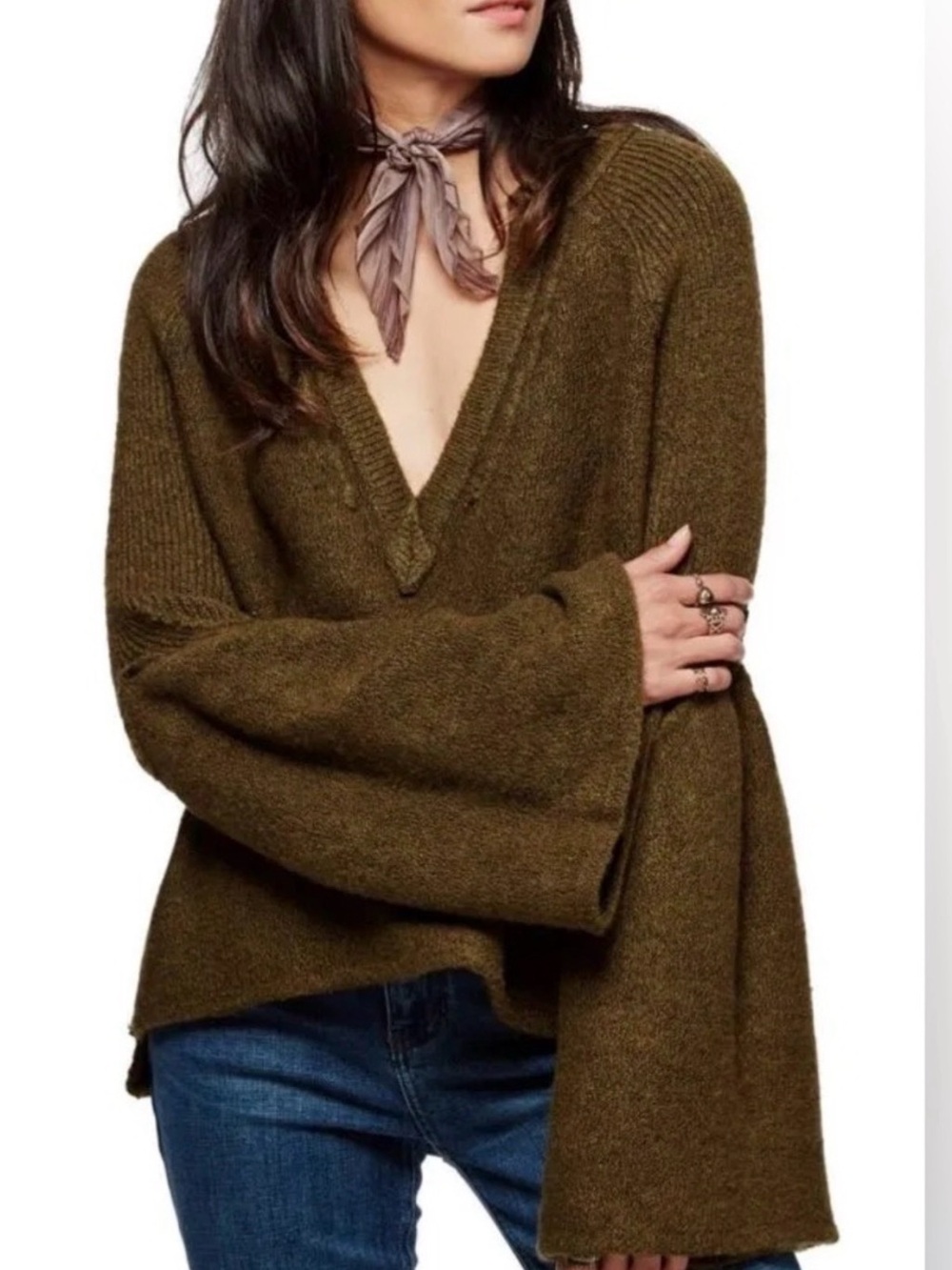 Free People Lovely Lines Bell
Sleeve V-neck Oversized Sweater Dark Olive Large